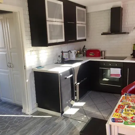 ベッド・アンド・ブレックファスト Cozee