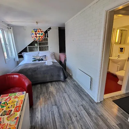 Nocleg ze śniadaniem Cozee