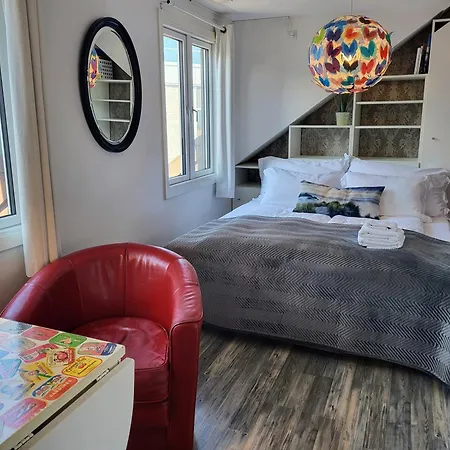 ベッド・アンド・ブレックファスト Cozee 3*